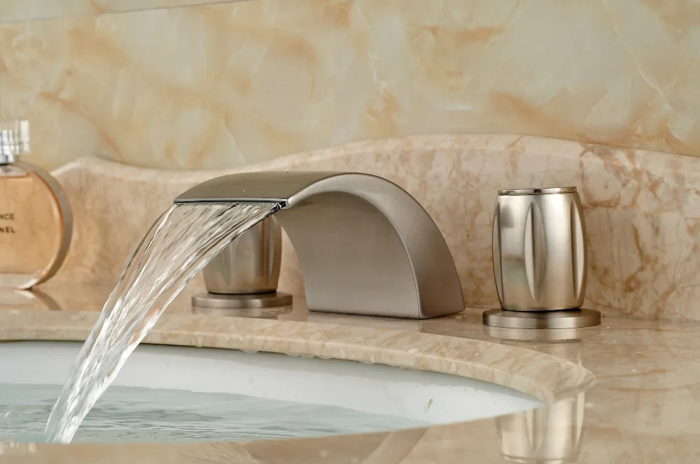 Deck Mounted Bathroom Waterfall 3 Holes Bathtub Faucet Mixer Tap Brushed Nickel Finish 2Handles
Deck Mounted Bathroom Waterfall 3 Holes Bathtub Faucet Mixer Tap Brushed Nickel Finish 2Handles