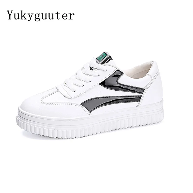 Sport Running Shoes Woman Outdoor Breathable Comfortable Couple Shoes Lightweight Athletic Sneakers Women High Quality
Sport Running Shoes Woman Outdoor Breathable Comfortable Couple Shoes Lightweight Athletic Sneakers Women High Quality