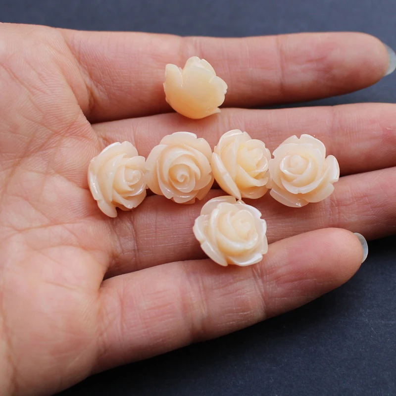 (10 Pieces/lot) 12mm 15mm Champagne color Synthetic Coral Rose Cabochon Coral flower for Jewelry making
(10 Pieces/lot) 12mm 15mm Champagne color Synthetic Coral Rose Cabochon Coral flower for Jewelry making