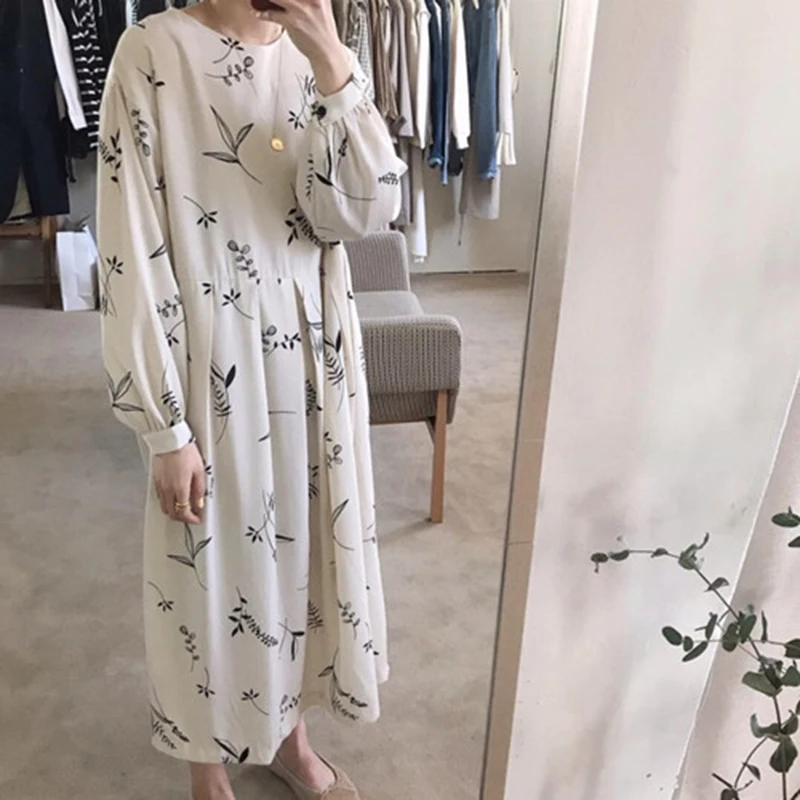 Maxi Long Dress Floral Print Black White Color Button Long Sleeve O-neck Loose Casual Beach Party Vintage Pleated Dress Vestidos
Maxi Long Dress Floral Print Black White Color Button Long Sleeve O-neck Loose Casual Beach Party Vintage Pleated Dress Vestidos