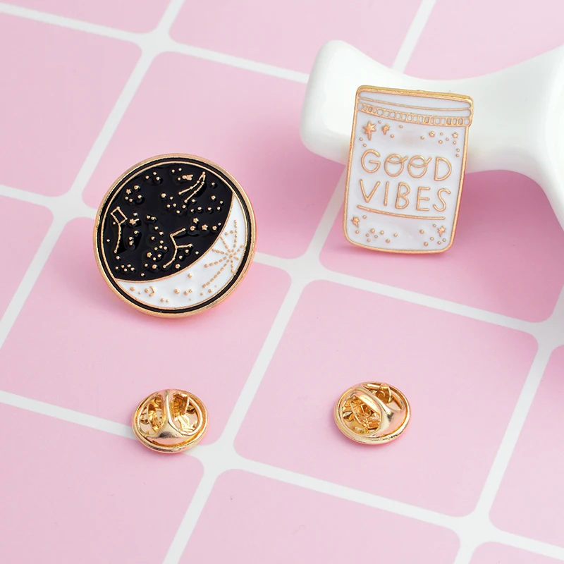 QIHE-JEWELRY-Good-vibes-enamel-lapel-pin-Constellation-pin-Moon-phase-badges-Good-vibes-only-jewelry(4)