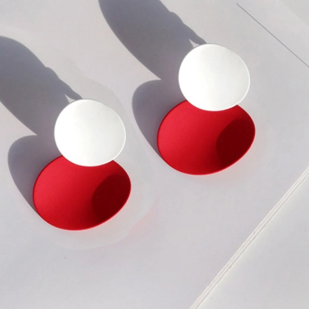 Red Blue Black Ear Clip Earing Simple Geometric Big Round Earrings For Women No Hole Cuff Earring Party Jewelry
Red Blue Black Ear Clip Earing Simple Geometric Big Round Earrings For Women No Hole Cuff Earring Party Jewelry