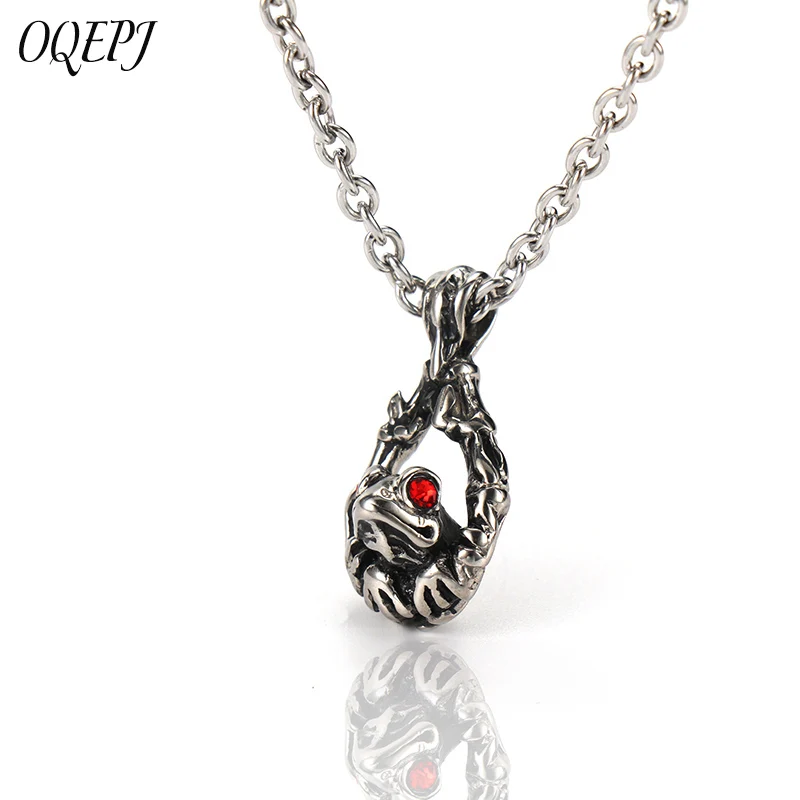 OQEPJ Gothic Frog Sharp Red Rhinestone Eyes Necklaces Pendant 316L Stainless Steel Men's Necklace Unique Exquisite Jewelry Gift
OQEPJ Gothic Frog Sharp Red Rhinestone Eyes Necklaces Pendant 316L Stainless Steel Men's Necklace Unique Exquisite Jewelry Gift