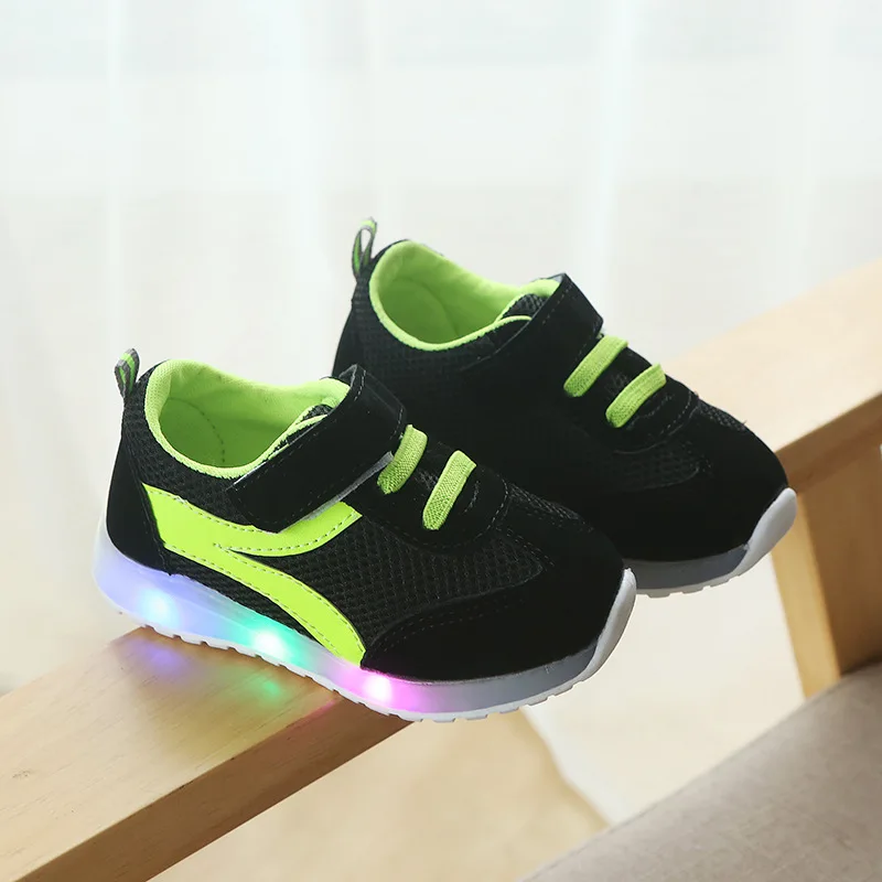 European mesh sports running girls boys shoes high quality hot sales kids shoes lace up casual children casual sneakers
European mesh sports running girls boys shoes high quality hot sales kids shoes lace up casual children casual sneakers