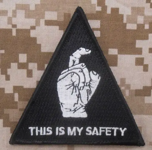 THIS IS MY SAFETY sir BLACK HAWK DOWN ARMY BADGE SWAT BRAND FASTENER PATCH For Backpack jacket
THIS IS MY SAFETY sir BLACK HAWK DOWN ARMY BADGE SWAT BRAND FASTENER PATCH For Backpack jacket