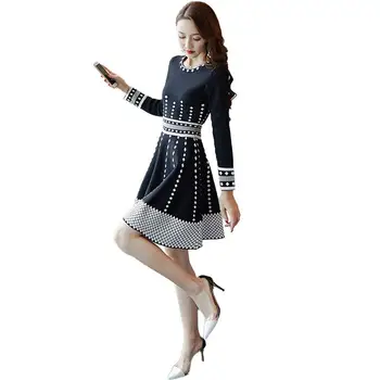 Women 2019 Spring Autumn Chic Elegant Geometric Print Knitted Sweater Dress Female Long Sleeve Dress Pleated A-Line Vestido L136
Women 2019 Spring Autumn Chic Elegant Geometric Print Knitted Sweater Dress Female Long Sleeve Dress Pleated A-Line Vestido L136