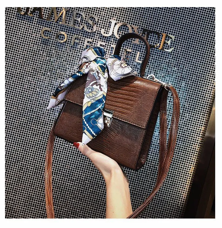 Women Crocodile Pattern Handbag Fairy Bag Female New Alligator Shoulder Crossbody Bag Vintage Scarf Clutch Purse Messenger Bag
Women Crocodile Pattern Handbag Fairy Bag Female New Alligator Shoulder Crossbody Bag Vintage Scarf Clutch Purse Messenger Bag
