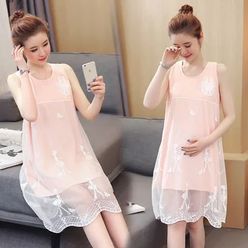 2019 summer new fashion lace stitching sleeveless vest maternity dress Korean version of the loose pregnancy skirt
2019 summer new fashion lace stitching sleeveless vest maternity dress Korean version of the loose pregnancy skirt