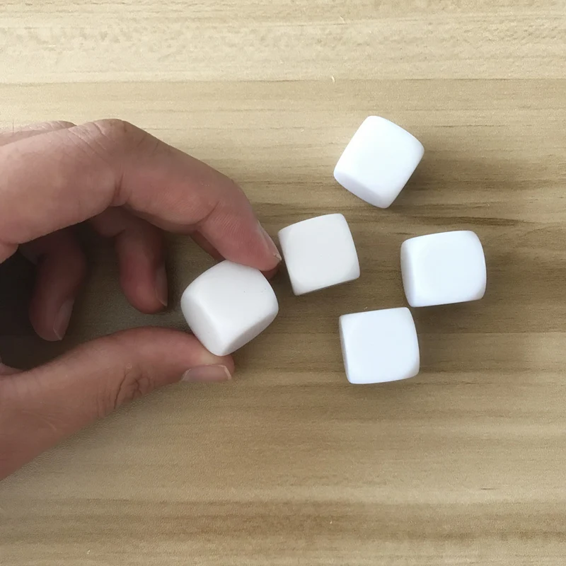 New 50Pcs/Lot High-quality 20mm White Blank Dice Can Write and Children Interesting Teaching DIY Design Dice Set Wholesale
New 50Pcs/Lot High-quality 20mm White Blank Dice Can Write and Children Interesting Teaching DIY Design Dice Set Wholesale