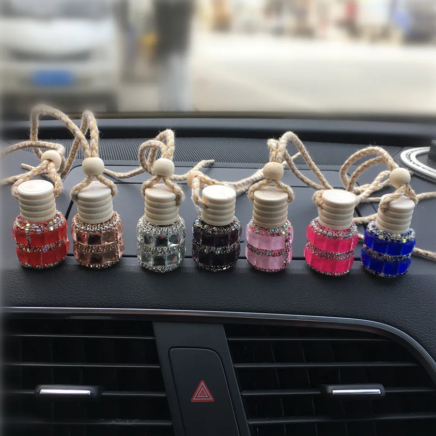 Exquisite color car perfume bottle Ladies car rearview mirror Decorative pendant perfume bottle Colorful empty bottles
Exquisite color car perfume bottle Ladies car rearview mirror Decorative pendant perfume bottle Colorful empty bottles