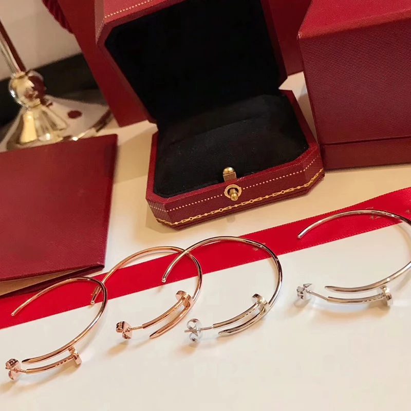 2018 Brand Pure 925 Sterling Silver Nail Earring For Women Rose Gold Big Circle punk carter Earring Party Silver Jewelry
2018 Brand Pure 925 Sterling Silver Nail Earring For Women Rose Gold Big Circle punk carter Earring Party Silver Jewelry