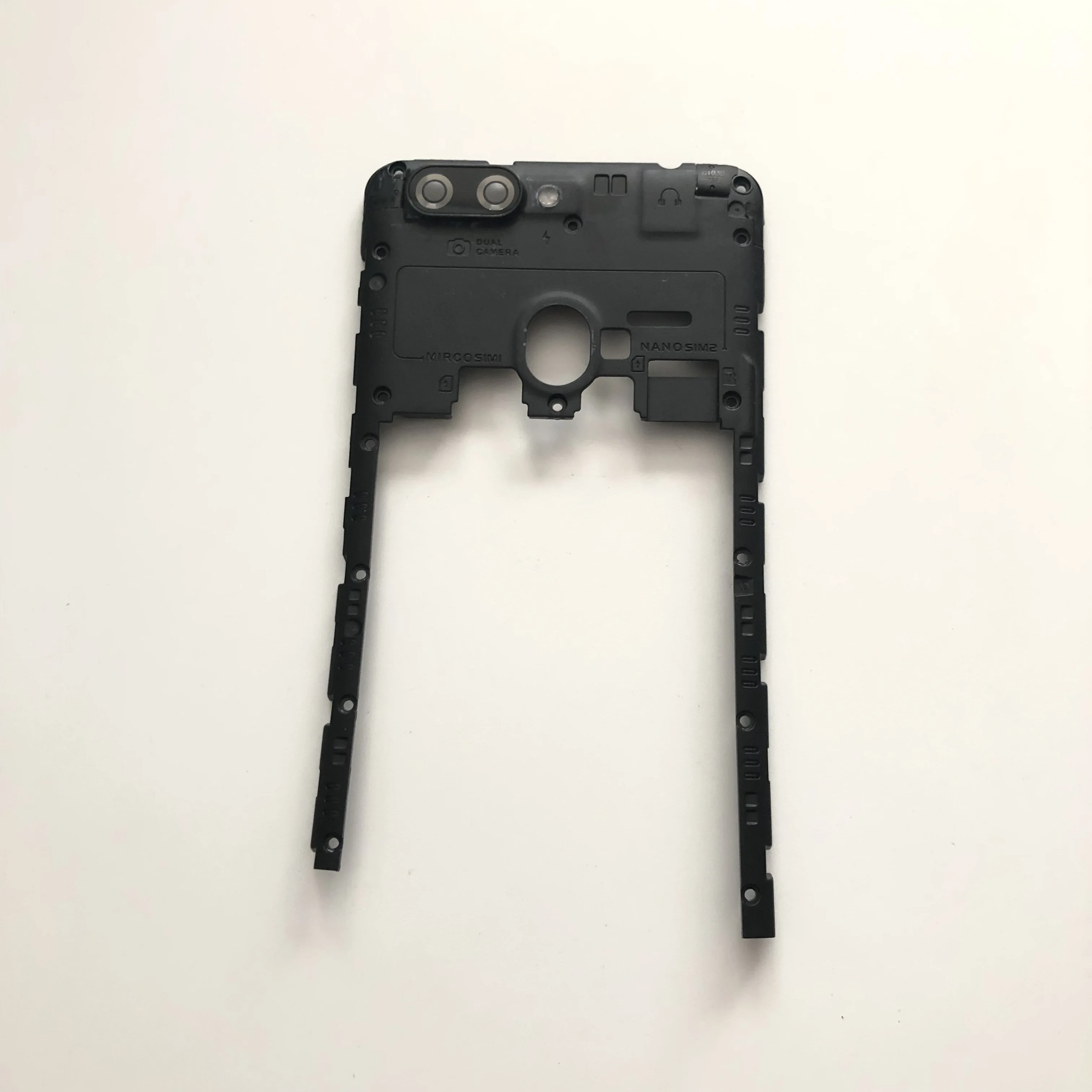 BLUBOO D6 Used Back Frame Shell Case + Camera Glass Lens For BLUBOO D6 MT6580A Quad-core 5.5 inch 480*960 Smartphone
BLUBOO D6 Used Back Frame Shell Case + Camera Glass Lens For BLUBOO D6 MT6580A Quad-core 5.5 inch 480*960 Smartphone