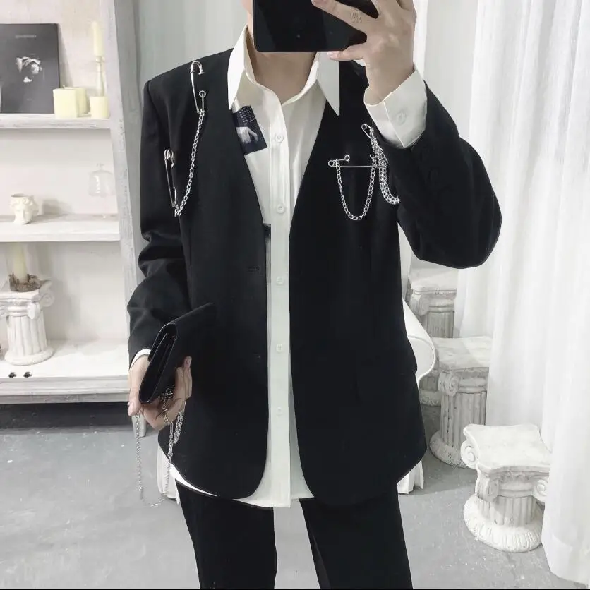 2019 spring Original design section collarless suit male Korean slim Pintle chain two-color casual jacket hairstylist Blazers
2019 spring Original design section collarless suit male Korean slim Pintle chain two-color casual jacket hairstylist Blazers