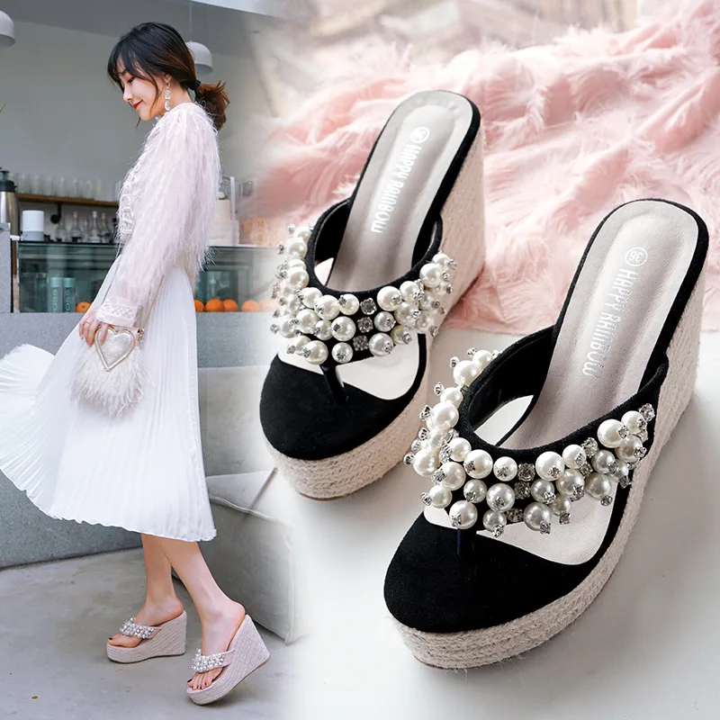 Diamond Sandals Slippers Shiny Rhinestones Flip Flops Women Holidays Beach Shoes Wedge Platform Sandal Women Mules 4853
Diamond Sandals Slippers Shiny Rhinestones Flip Flops Women Holidays Beach Shoes Wedge Platform Sandal Women Mules 4853