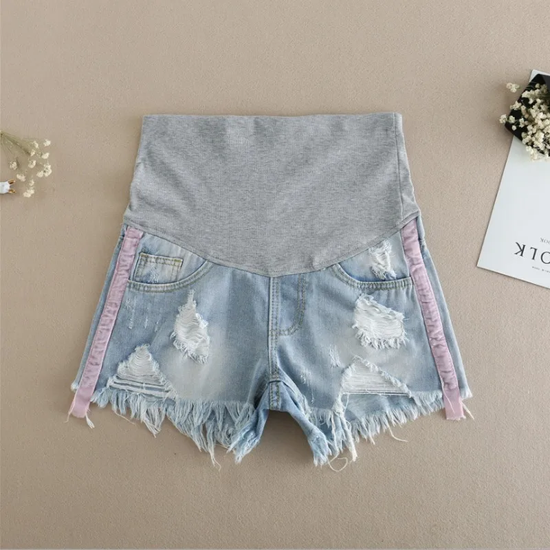 Maternity Shorts Casual Elastic Waist Denim Jeans For Pregnant Women Summer Shorts Pregnancy Belly Care Pants large size Clothes
Maternity Shorts Casual Elastic Waist Denim Jeans For Pregnant Women Summer Shorts Pregnancy Belly Care Pants large size Clothes