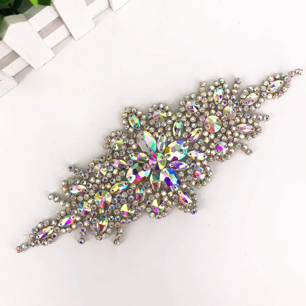 23.8*9CM (1pcs) Hotsale Silver Gold Hot Fix Sewing crystal Applique Bridal Sash Rhinestone Applique for Garments Wedding Dress
23.8*9CM (1pcs) Hotsale Silver Gold Hot Fix Sewing crystal Applique Bridal Sash Rhinestone Applique for Garments Wedding Dress