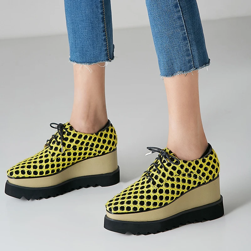 BZBFSKY New Arrival Polka Dot Sneakers Women 2020 Spring Genuine Leather Suede Girl High Platform Shoes Woman Large Size 33-40 
BZBFSKY New Arrival Polka Dot Sneakers Women 2020 Spring Genuine Leather Suede Girl High Platform Shoes Woman Large Size 33-40