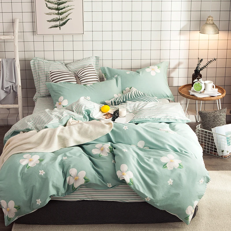 Simple style bedding set White flowers print cotton fabric 4pcs Queen Size green color duvet cover flat sheet pillowcase
Simple style bedding set White flowers print cotton fabric 4pcs Queen Size green color duvet cover flat sheet pillowcase