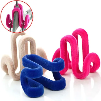 3PCS Cloth Hanger Hook Mini Flocking Clothes Hanger Easy Hook Closet Organizer Rack
3PCS Cloth Hanger Hook Mini Flocking Clothes Hanger Easy Hook Closet Organizer Rack