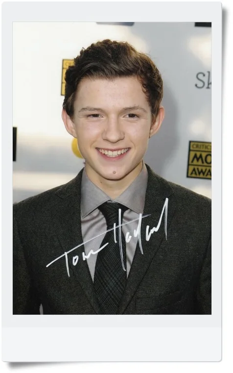 signed Tom Holland autographed original photo 7 inches freeshipping 4 versions chosen 062017 A
signed Tom Holland autographed original photo 7 inches freeshipping 4 versions chosen 062017 A