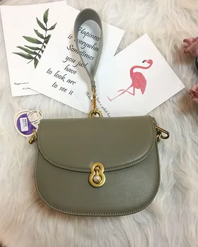 High Quality Artificial Leather Bags Luxury Handbags Women Bags Designer Crossbody Shoulder Bags Metal Lock Top Wrist Hand Bag
High Quality Artificial Leather Bags Luxury Handbags Women Bags Designer Crossbody Shoulder Bags Metal Lock Top Wrist Hand Bag