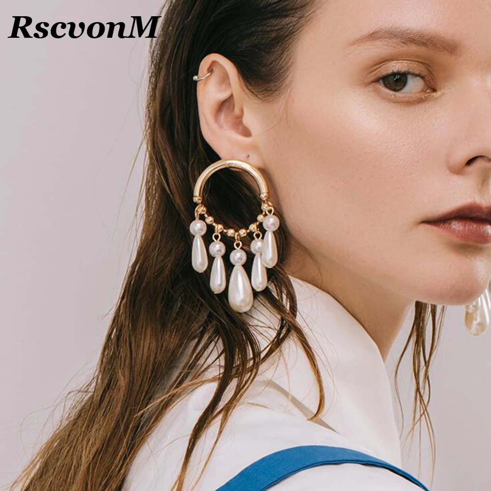 New Tassel Pearl Hoop Earrings for Women Exaggerates Oversize Pearl Circle Ear Rings Earrings Fashion Europe Nightclub Jewelry
New Tassel Pearl Hoop Earrings for Women Exaggerates Oversize Pearl Circle Ear Rings Earrings Fashion Europe Nightclub Jewelry