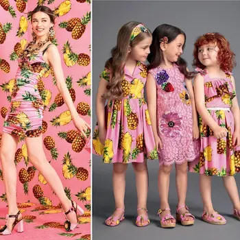Fashion The latest pink big pineapple printed High-density kids cotton fabric for dress tissus au meter telas tissu DIY plush
Fashion The latest pink big pineapple printed High-density kids cotton fabric for dress tissus au meter telas tissu DIY plush