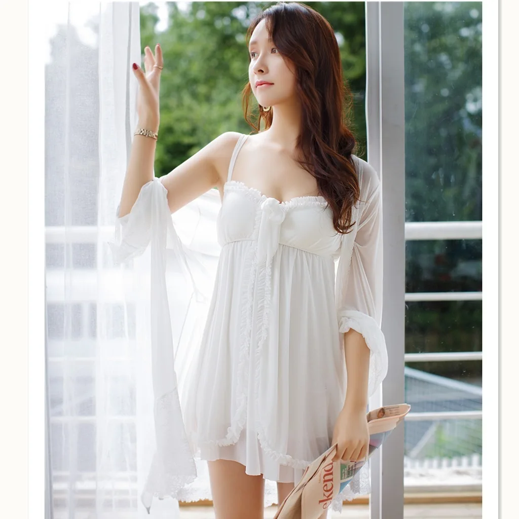 2018 New Spring Autumn Women's Fairy Lace Night Dress Two Pieces Long Sleeved Bathrobe White Wedding Nightgown Sexy Sleepwear
2018 New Spring Autumn Women's Fairy Lace Night Dress Two Pieces Long Sleeved Bathrobe White Wedding Nightgown Sexy Sleepwear