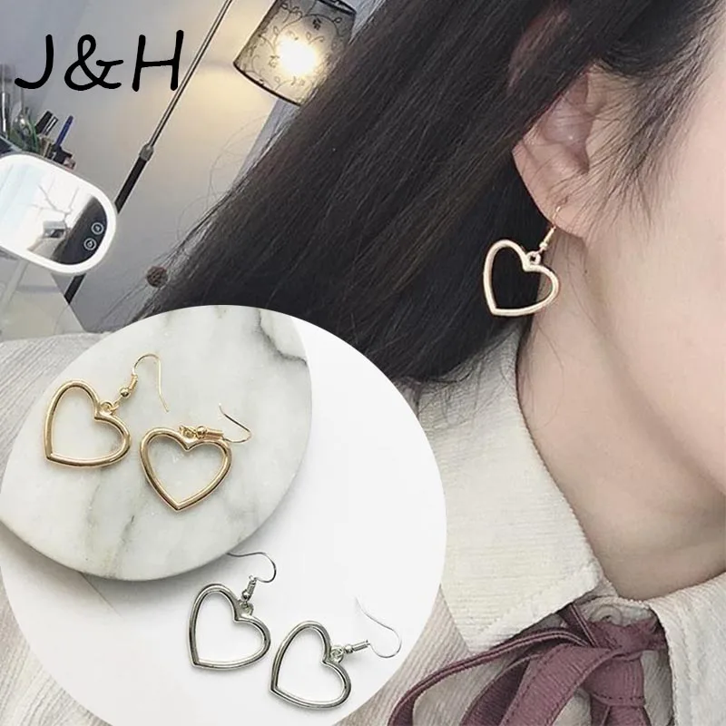 Simple Hollow Geometry Earrings Heart Sweet Gold Love Pendant Earrings Women Gifts Jewelry Drop Shipping
Simple Hollow Geometry Earrings Heart Sweet Gold Love Pendant Earrings Women Gifts Jewelry Drop Shipping