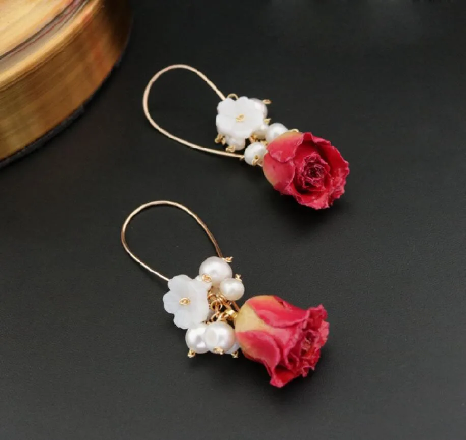 CSxjd Natural Freshwater Pearl Baroque Long Hanging Earrings Flower Earrings as a Gift for Women Fine Jewelry
CSxjd Natural Freshwater Pearl Baroque Long Hanging Earrings Flower Earrings as a Gift for Women Fine Jewelry
