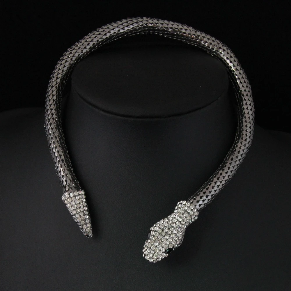 CirGen Fashion Bijoux Women Torques Crystal Metal Snake Head and Tail Statement Choker Bib Necklace collar jewelry item,AF876
CirGen Fashion Bijoux Women Torques Crystal Metal Snake Head and Tail Statement Choker Bib Necklace collar jewelry item,AF876