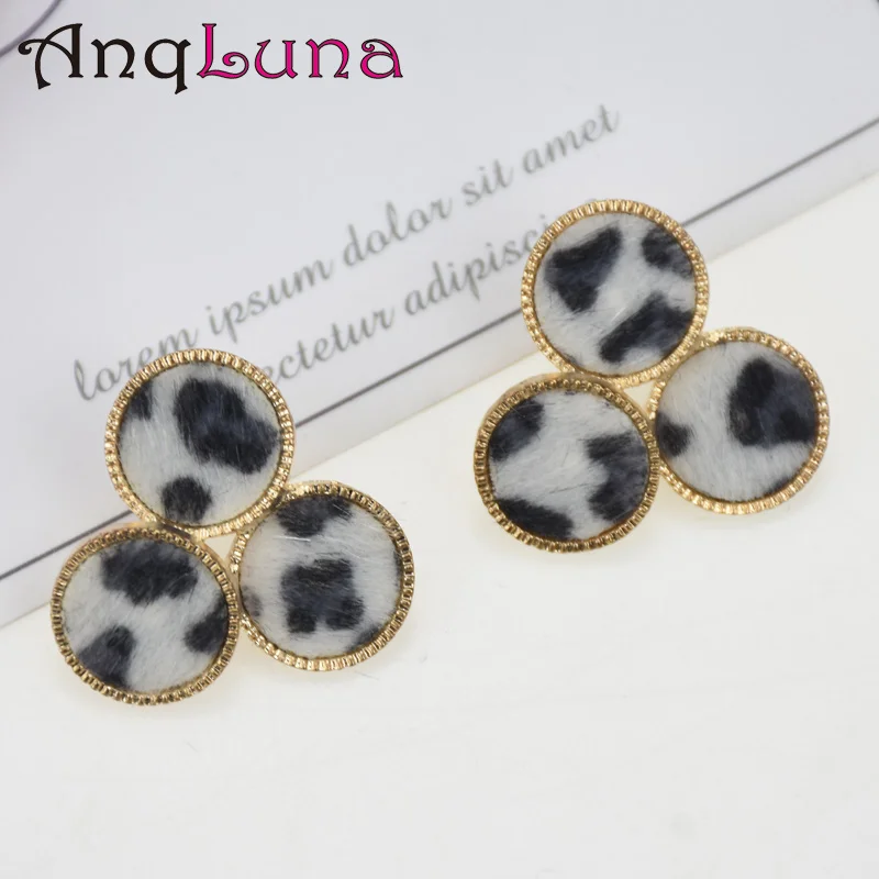 Bohemia 6 Color Leopard Print 3 Round Geometric Earrings For Women Alloy Leather Statement Earrings Female Unique Jewelry
Bohemia 6 Color Leopard Print 3 Round Geometric Earrings For Women Alloy Leather Statement Earrings Female Unique Jewelry