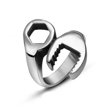 2015 titanium steel tools Wrench shape vintage ring classic men rings rock style jewelry anillos bague anel masculino
2015 titanium steel tools Wrench shape vintage ring classic men rings rock style jewelry anillos bague anel masculino