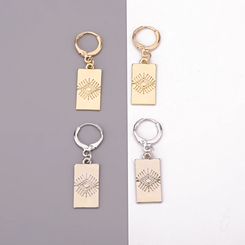 1Pair Gold Silver Color Geometric Carving Eyes Hoop Earrings Ethnic Women Rectangle Pendant Small Circle Earrings Jewelry E233
1Pair Gold Silver Color Geometric Carving Eyes Hoop Earrings Ethnic Women Rectangle Pendant Small Circle Earrings Jewelry E233
