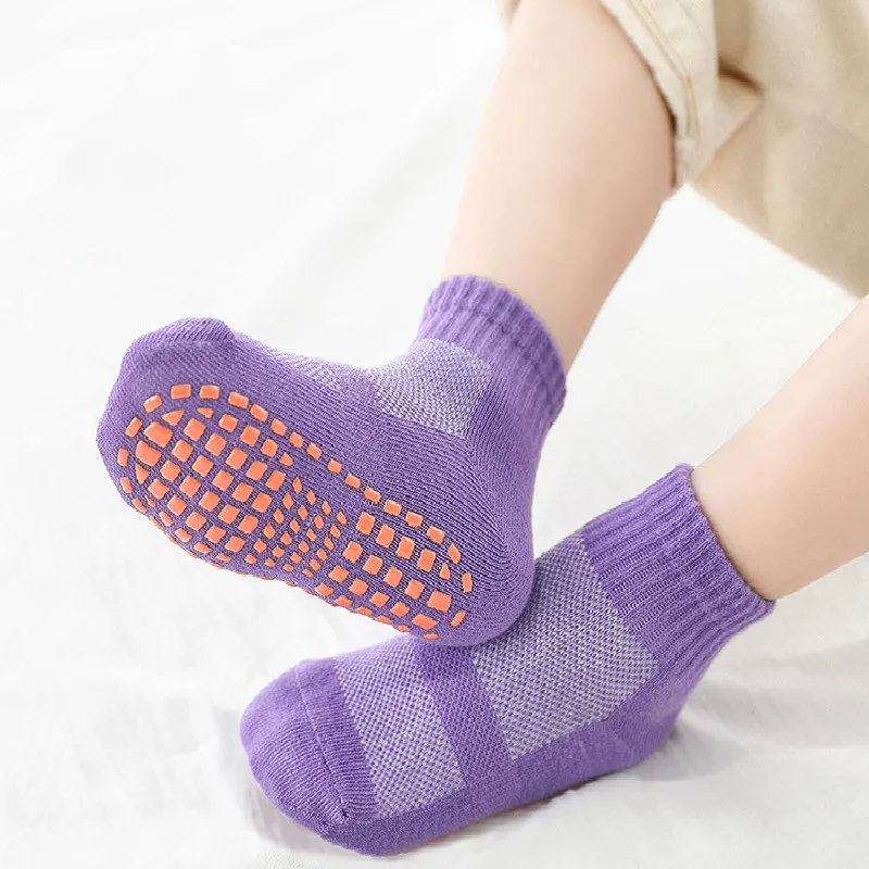 1 Pair New Cotton Solid Color Anit Slip Kids Trampoline Socks Boys Girls Short Ankle Socks 1-10 Years Old Toddler Sport Socks
1 Pair New Cotton Solid Color Anit Slip Kids Trampoline Socks Boys Girls Short Ankle Socks 1-10 Years Old Toddler Sport Socks