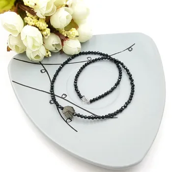 Lii Ji Natural Black Spinel, Pyrtie 925 Sterling Silver 925 Sterling Silver Shining Necklace for Women/Men Jewelry
Lii Ji Natural Black Spinel, Pyrtie 925 Sterling Silver 925 Sterling Silver Shining Necklace for Women/Men Jewelry