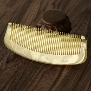 1PC 2cm Half Moon Natural Horn Comb Portable Bag Comb Color Transparent Massage Comb G0411
1PC 2cm Half Moon Natural Horn Comb Portable Bag Comb Color Transparent Massage Comb G0411