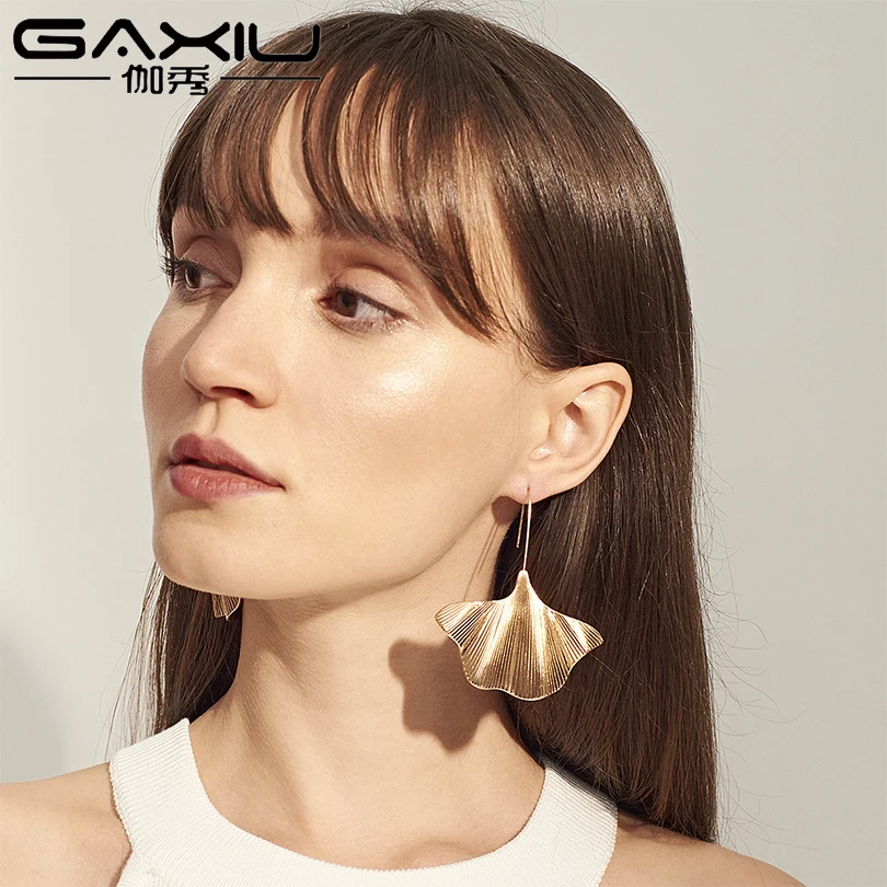 Leave Drop Earrings For Women Gold Silver Color Long Hanging Dangle Earring Female Alloy Fashion Ear Jewelry Gift Brincos 2019
Leave Drop Earrings For Women Gold Silver Color Long Hanging Dangle Earring Female Alloy Fashion Ear Jewelry Gift Brincos 2019