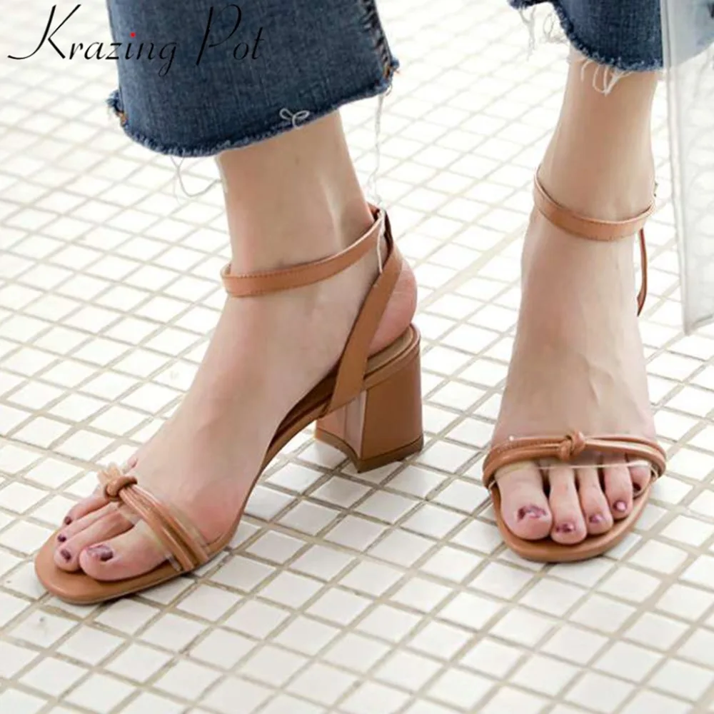 Krazing Pot natural leather chunky thick med heels peep square toe toe buckle strap women sandals high quality dress shoes L22
Krazing Pot natural leather chunky thick med heels peep square toe toe buckle strap women sandals high quality dress shoes L22