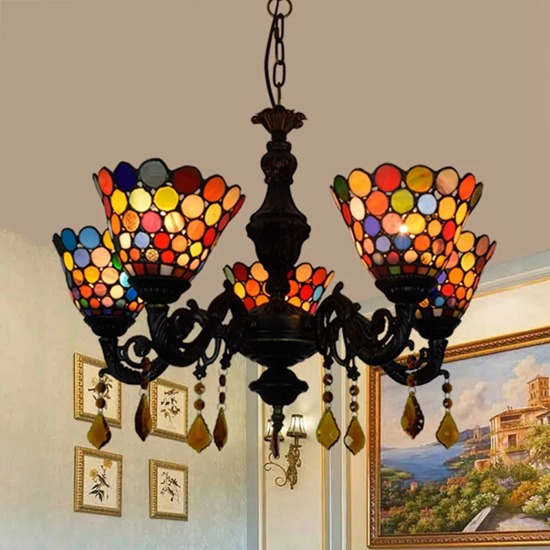 European retro Tiffany colored glass bar Club Cafe KTV chafing dish shop 5 crystal chandeliers
European retro Tiffany colored glass bar Club Cafe KTV chafing dish shop 5 crystal chandeliers