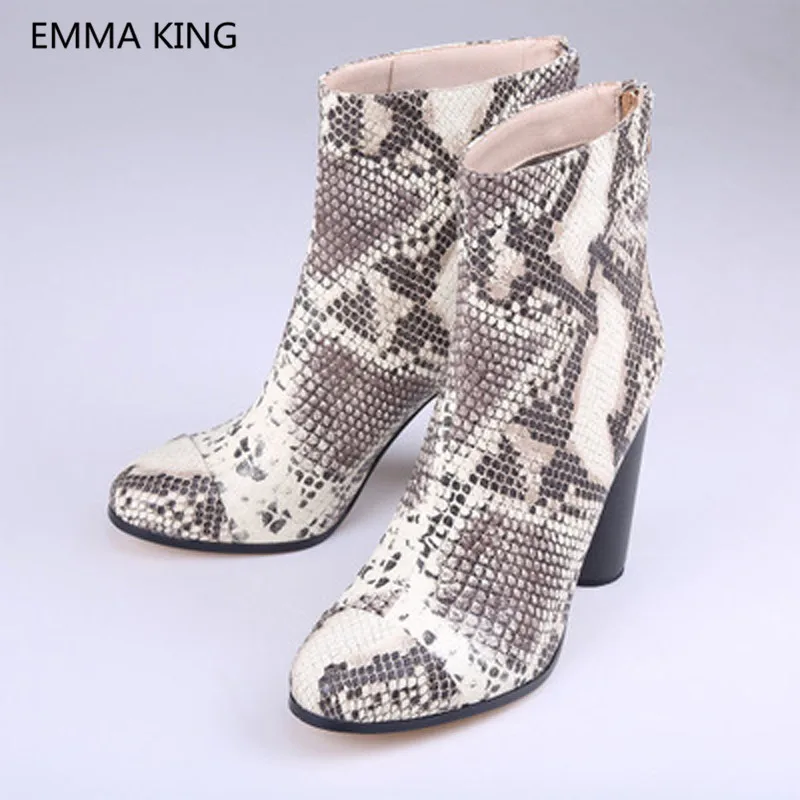 Autumn Winter Women Warmer Ankle Boots Round Toe Zipper Chunky High Heels Runway Ladies Shoes Woman Snake Prints Martin Boots
Autumn Winter Women Warmer Ankle Boots Round Toe Zipper Chunky High Heels Runway Ladies Shoes Woman Snake Prints Martin Boots