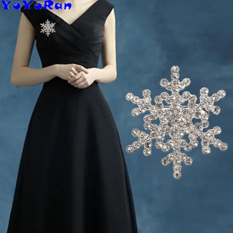 1 Piece full crystal Snowflake charm brooches pin for woman gold silver rhinestone snow flake flower badge clip jewelry gift
1 Piece full crystal Snowflake charm brooches pin for woman gold silver rhinestone snow flake flower badge clip jewelry gift