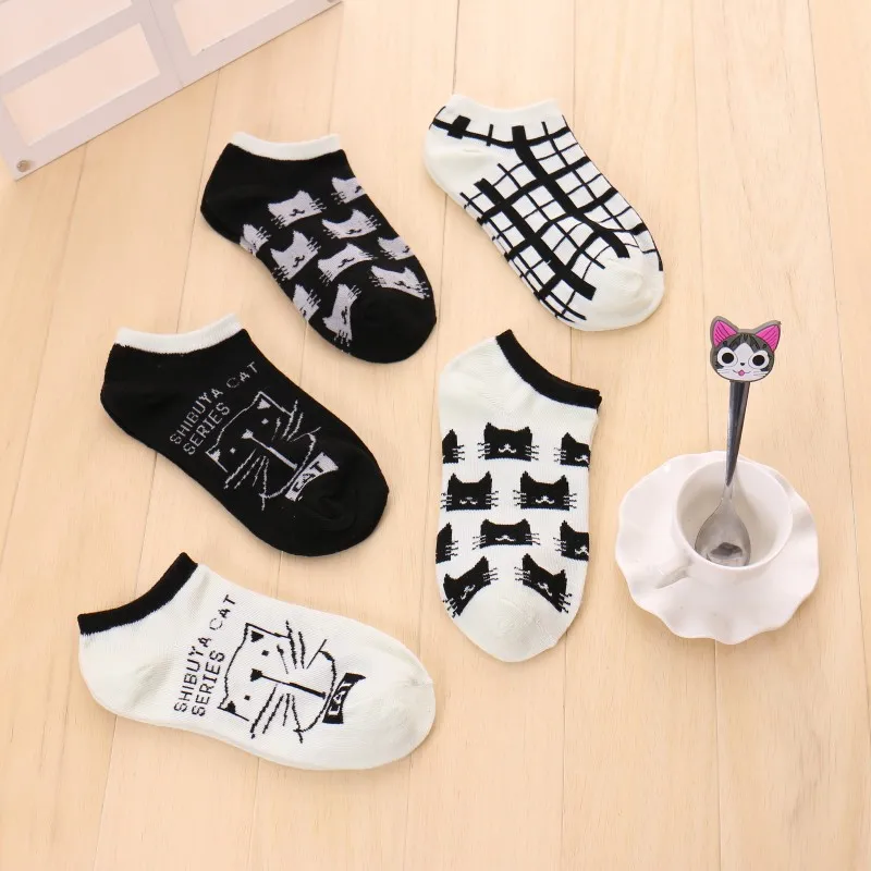 Korean Version Fshion Shallow Mouth Plaid Cotton Short Sock Cartoon Cat Head Breathable Women Comfortable Leisure Short Sock
Korean Version Fshion Shallow Mouth Plaid Cotton Short Sock Cartoon Cat Head Breathable Women Comfortable Leisure Short Sock