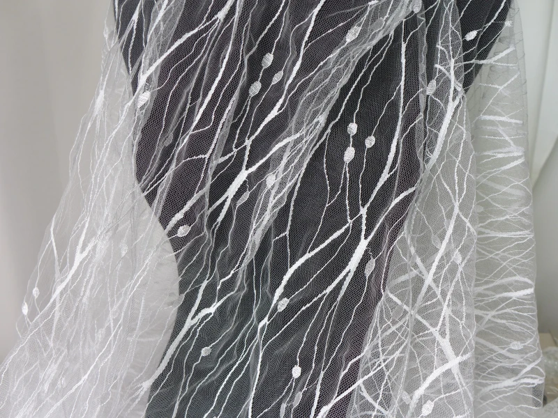3yards/lot 150cm Ivory White Thin Branch Embroidery Tulle Mesh Lace Fabric Soft Luxury Dress Fabric Cutting and Sewing
3yards/lot 150cm Ivory White Thin Branch Embroidery Tulle Mesh Lace Fabric Soft Luxury Dress Fabric Cutting and Sewing