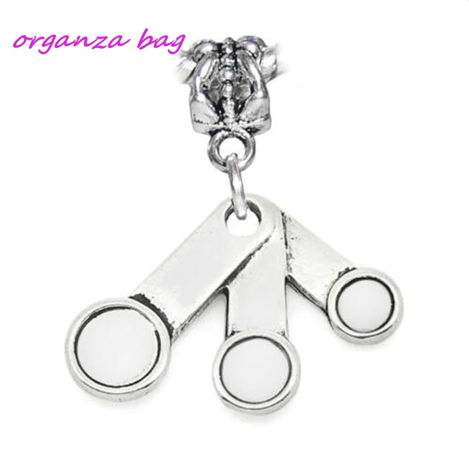 MIC 1pcs Ancient silver Measuring Spoons Cooking Baking Chef Kitchen Pendants Charms European Bracelet 25 mm x 21 mm A12324
MIC 1pcs Ancient silver Measuring Spoons Cooking Baking Chef Kitchen Pendants Charms European Bracelet 25 mm x 21 mm A12324
