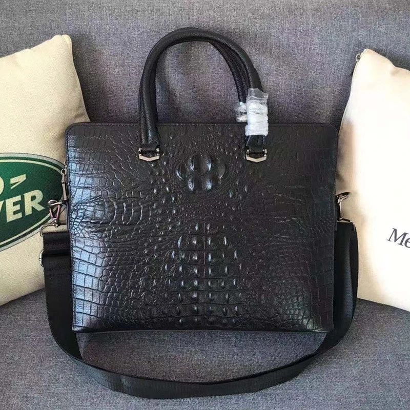 Kaisiludi leather crocodile-patterned man bag, business briefcase, computer bag, double pull, single shoulder satchel.
Kaisiludi leather crocodile-patterned man bag, business briefcase, computer bag, double pull, single shoulder satchel.