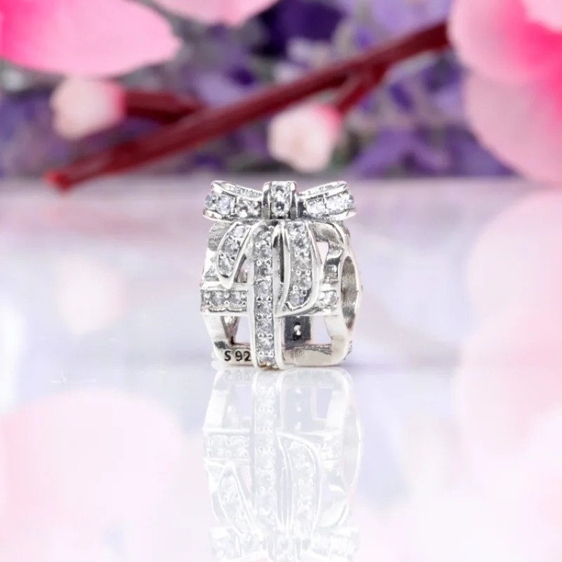 2019 Hot Sale 925 Sterling Silver Shiny Openwork Gift Box Beads Fashion Fits Charm Bracelet DIY Women Jewelry Party Gift
2019 Hot Sale 925 Sterling Silver Shiny Openwork Gift Box Beads Fashion Fits Charm Bracelet DIY Women Jewelry Party Gift