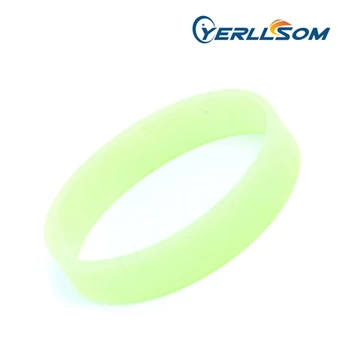 YERLLSOM 100pcs/Lot High Quality Green glow in dark silicone bracelets wristbands for promotional gifts BK004
YERLLSOM 100pcs/Lot High Quality Green glow in dark silicone bracelets wristbands for promotional gifts BK004
