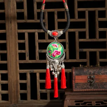 free shipping charming ethnic wind retro Necklace sweater fish owl chain pendant Miao silver Embroidered Flower peony tasse
free shipping charming ethnic wind retro Necklace sweater fish owl chain pendant Miao silver Embroidered Flower peony tasse