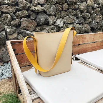 Bags for women handbag designer Contrast bucket bag ins son bag casual bag large capacity single shoulder diagonal package
Bags for women handbag designer Contrast bucket bag ins son bag casual bag large capacity single shoulder diagonal package